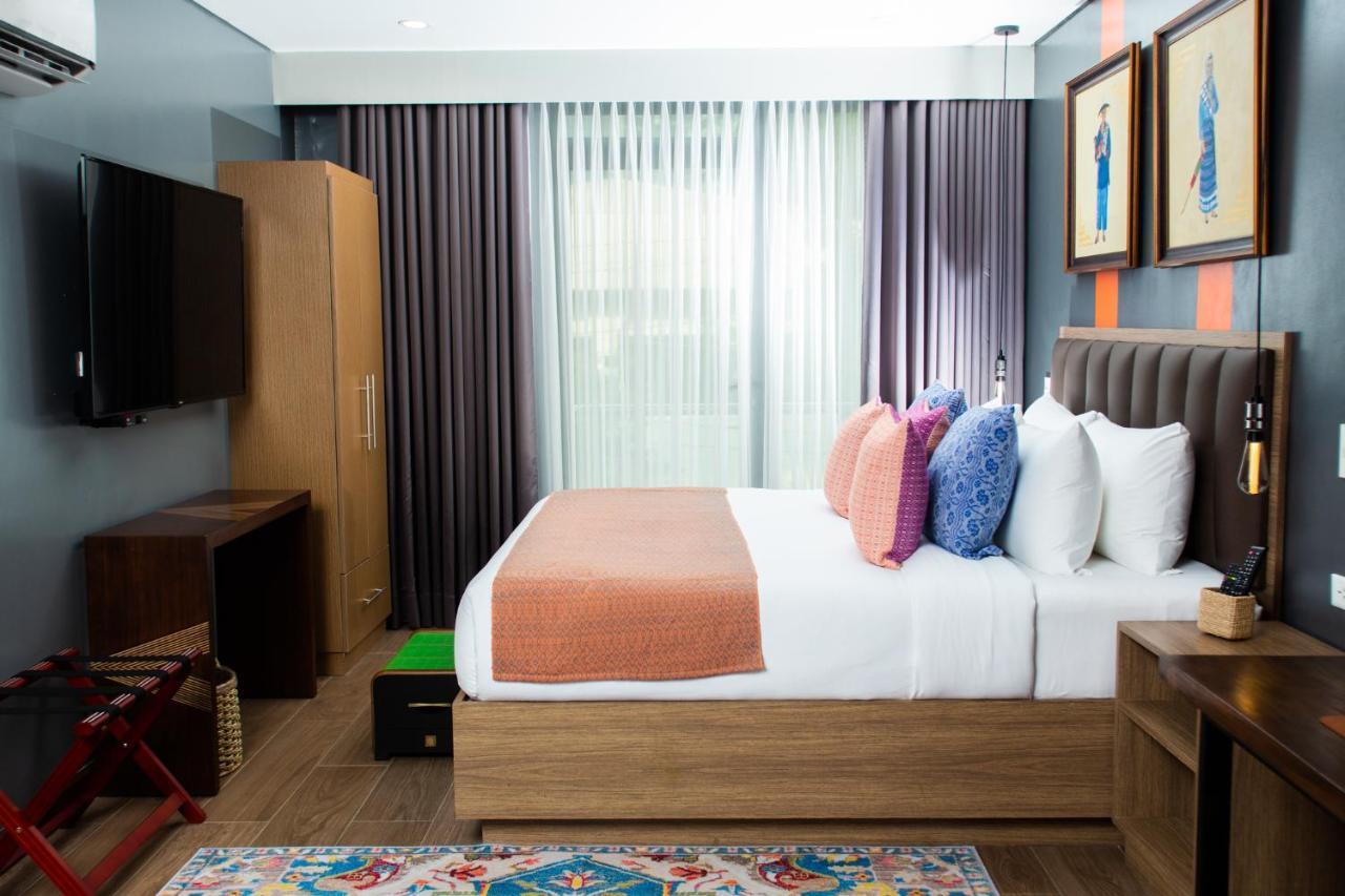 Unwnd Flats Hotel Makati City Buitenkant foto