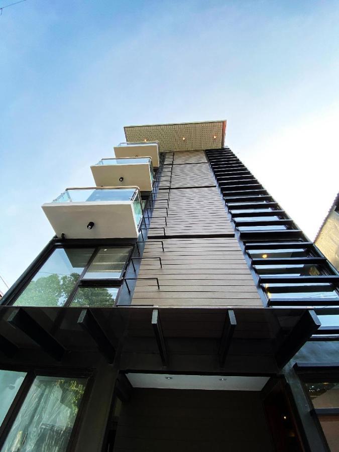 Unwnd Flats Hotel Makati City Buitenkant foto